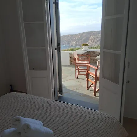 Semesterbostad Petala House